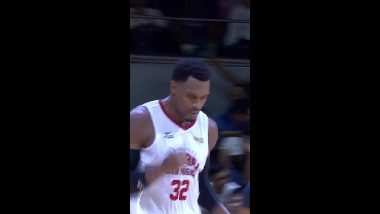 Ginebra&rsquo;s Justin Brownlee enters CLUTCH MODE vs Converge in 4Q | PBA Season 50 Commissioner&rsquo;s Cup