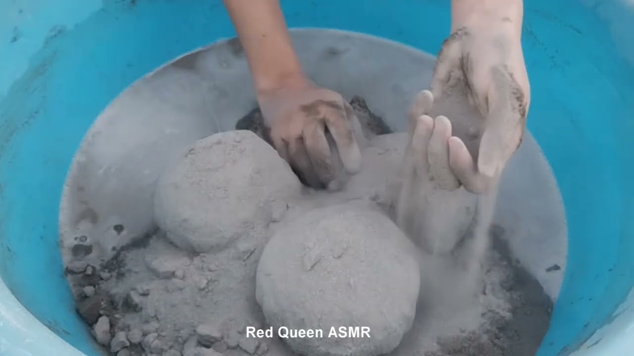 Pure sand big ball shapes Crumbling in foamy water