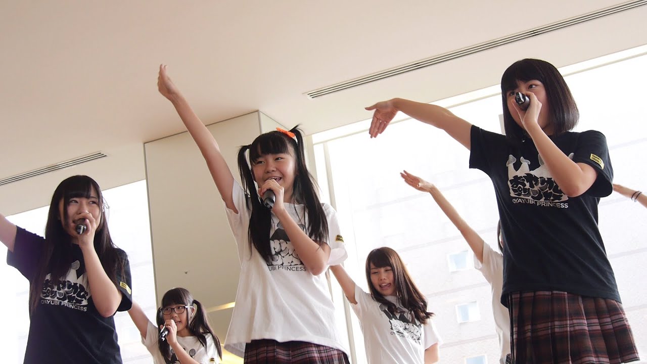 おやプリ 「除雪魂」リリース記念イベント in 金沢フォーラス ズームカメラ 2015年10月31日
