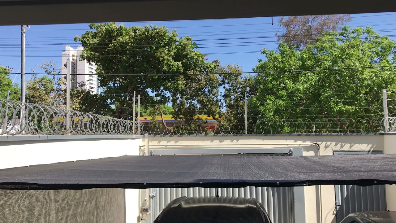 Sombrite na garagem para proteção veicular