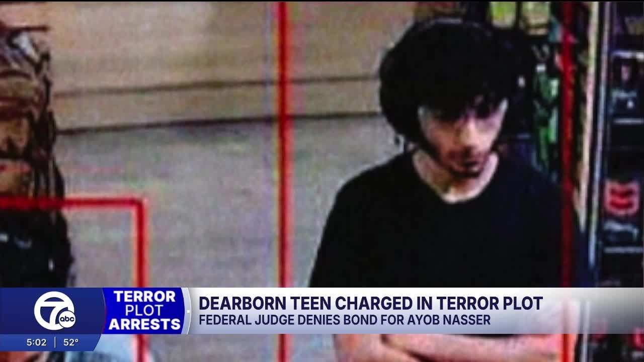 Federal judge denies bond in terror plot case