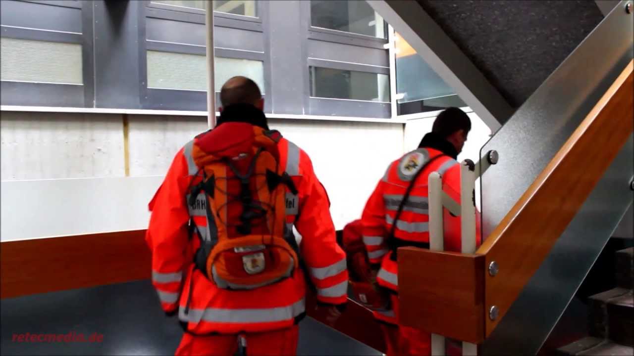 Gro&szlig;alarm f&uuml;r Rettungshundestaffeln -- LK Esslingen und G&ouml;ppingen
