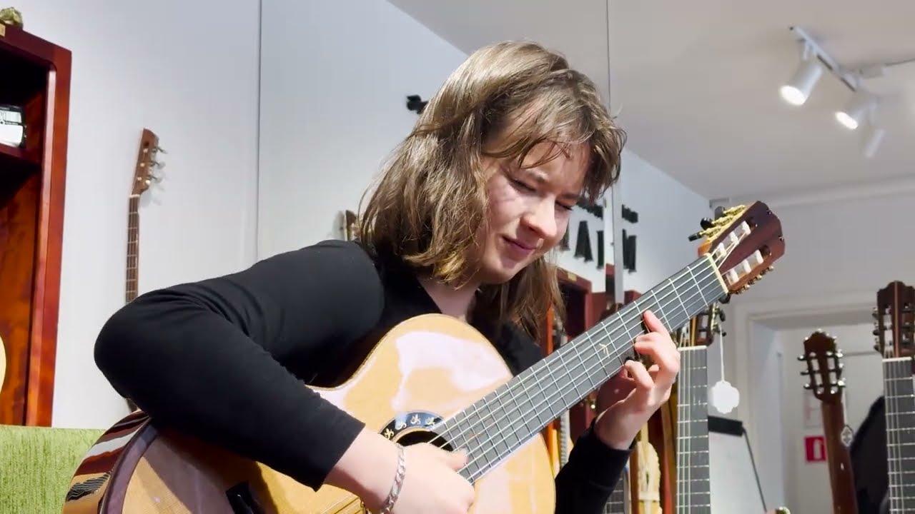 L.Luthier Q9 CR - Zuzanna Bonarska plays Dusan Bogdanovic - Jazz Sonata cz. II Lento