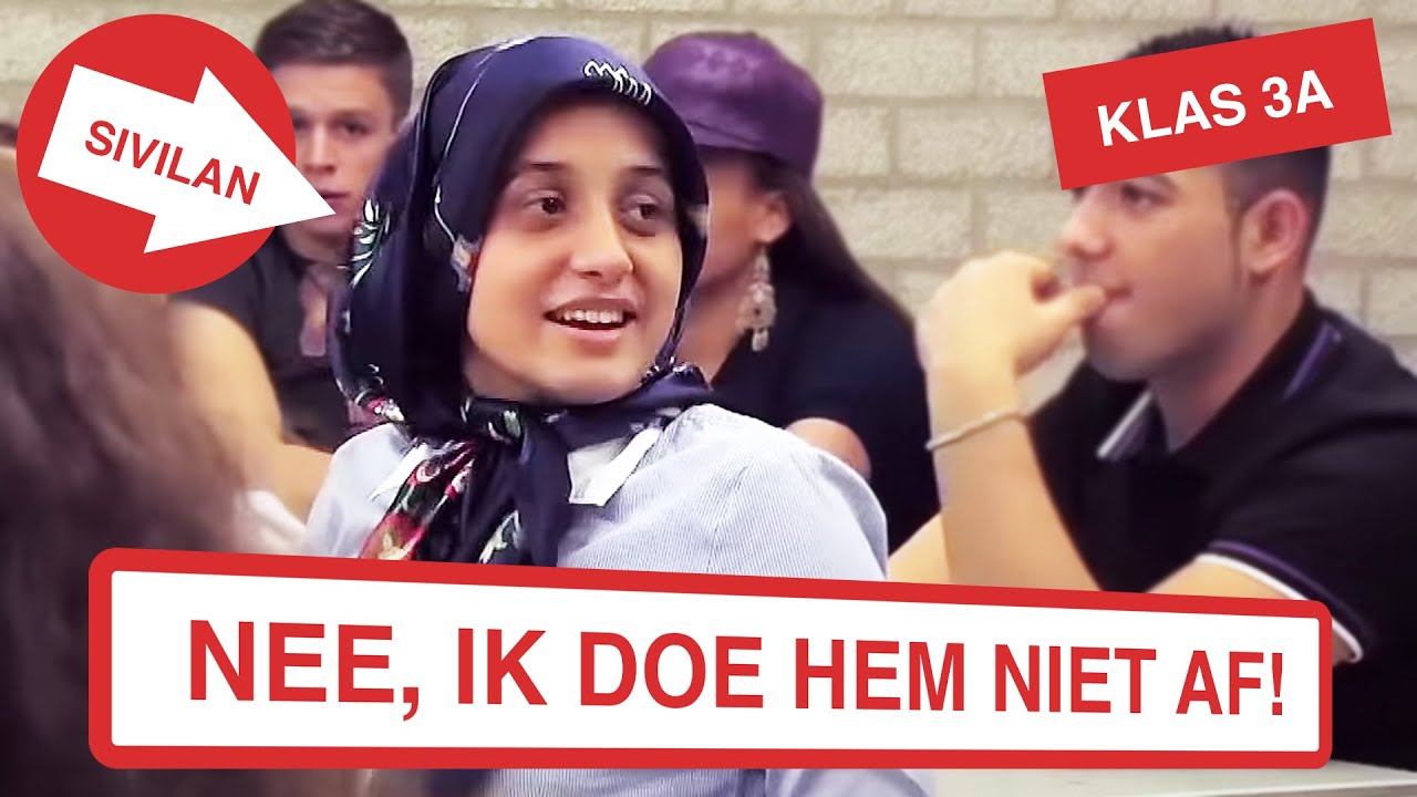 LEERLING BOOS! KLASGENOOT WEIGERT HAAR HOOFDDOEK AF TE DOEN IN DE KLAS