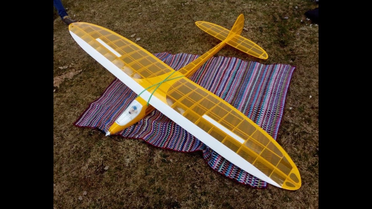 Building of the modified Leprechaun Glider