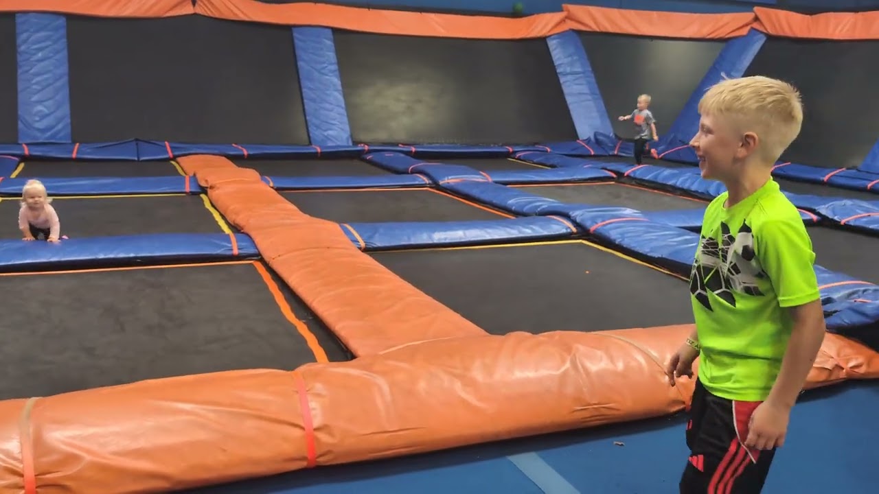 Skyzone fun