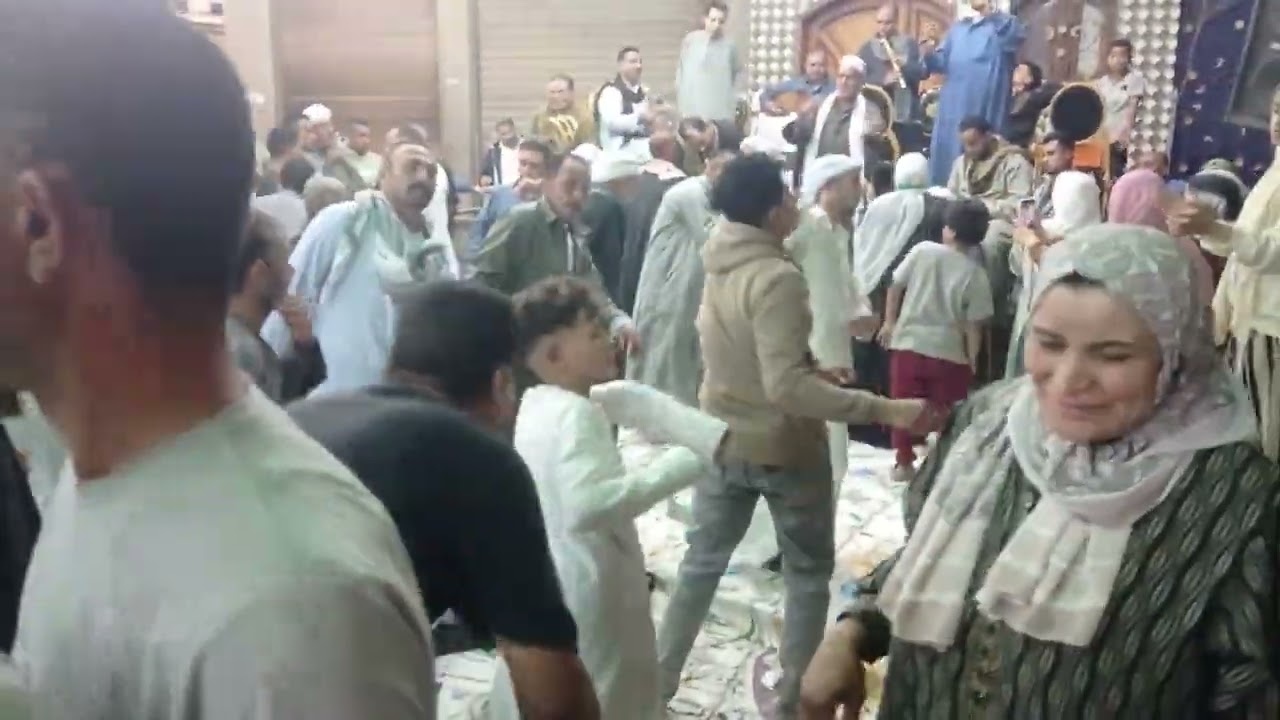 الشيخ احمد عكاشه واخوته في ليليه الحاج رجب ابو غريب الجزء الثالث