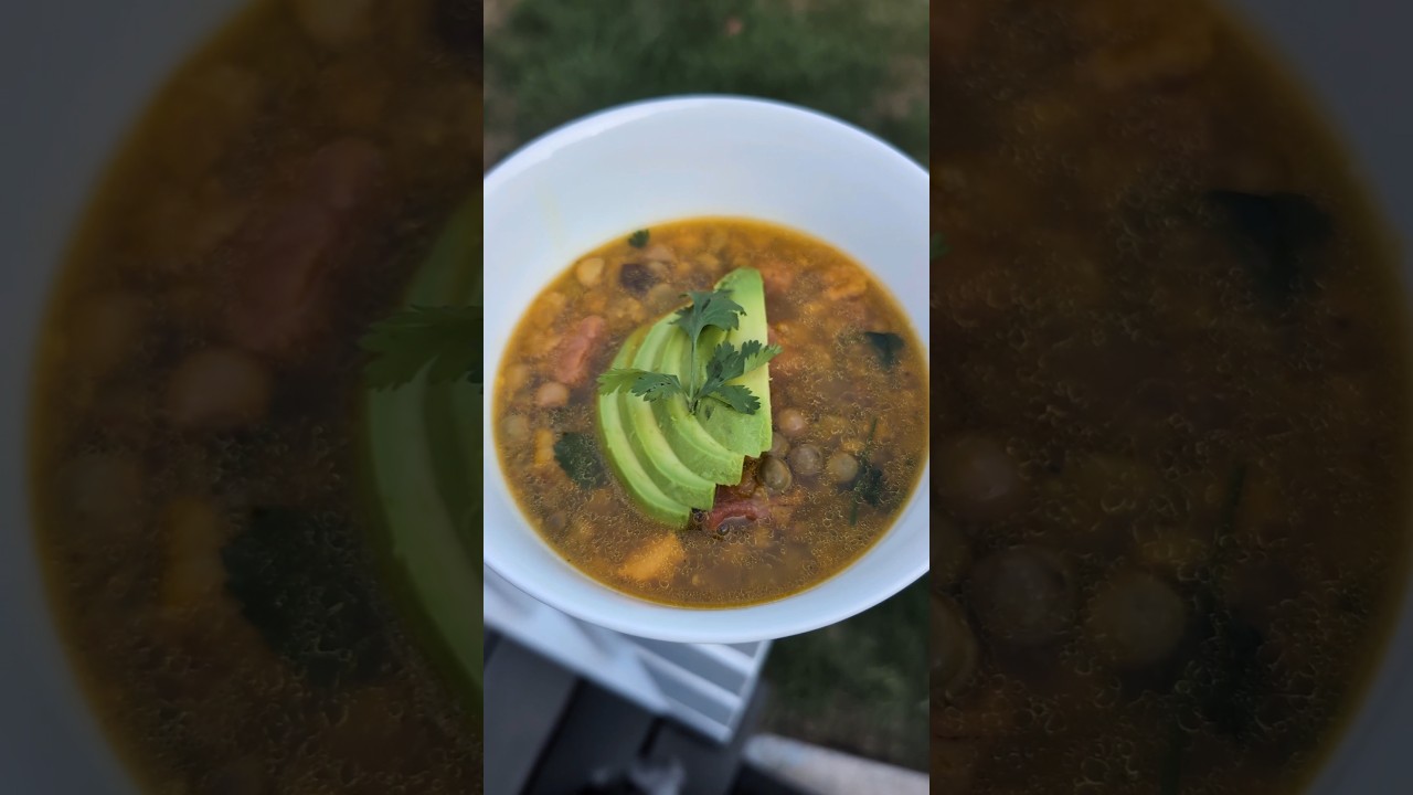 Sopitas de Gandules con Jam&oacute;n Chicharr&oacute;n y Tostones #sopa #sopadegandules