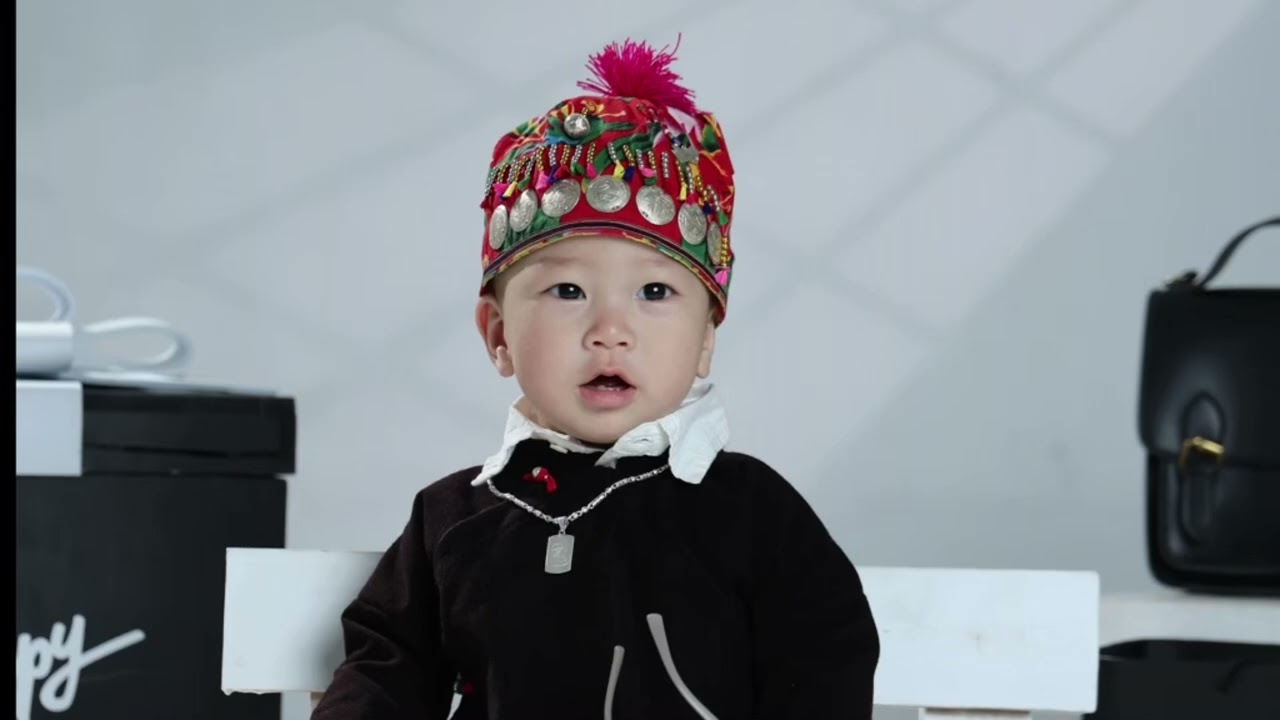 Sinh nhật bé Anh Tít tròn 1 tuổi