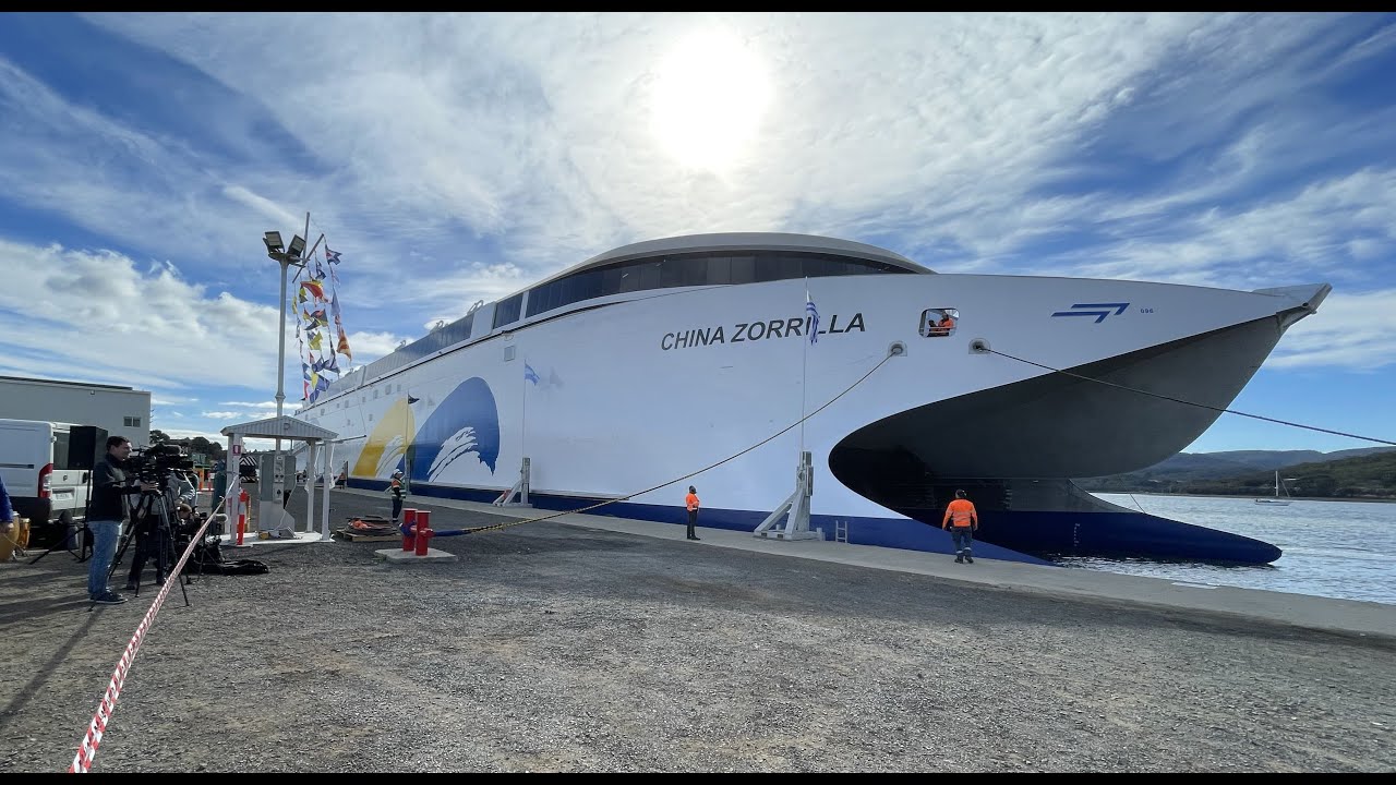 Llega el ferry eléctrico más grande del mundo para hacer viajes entre Buenos Aires y Colonia