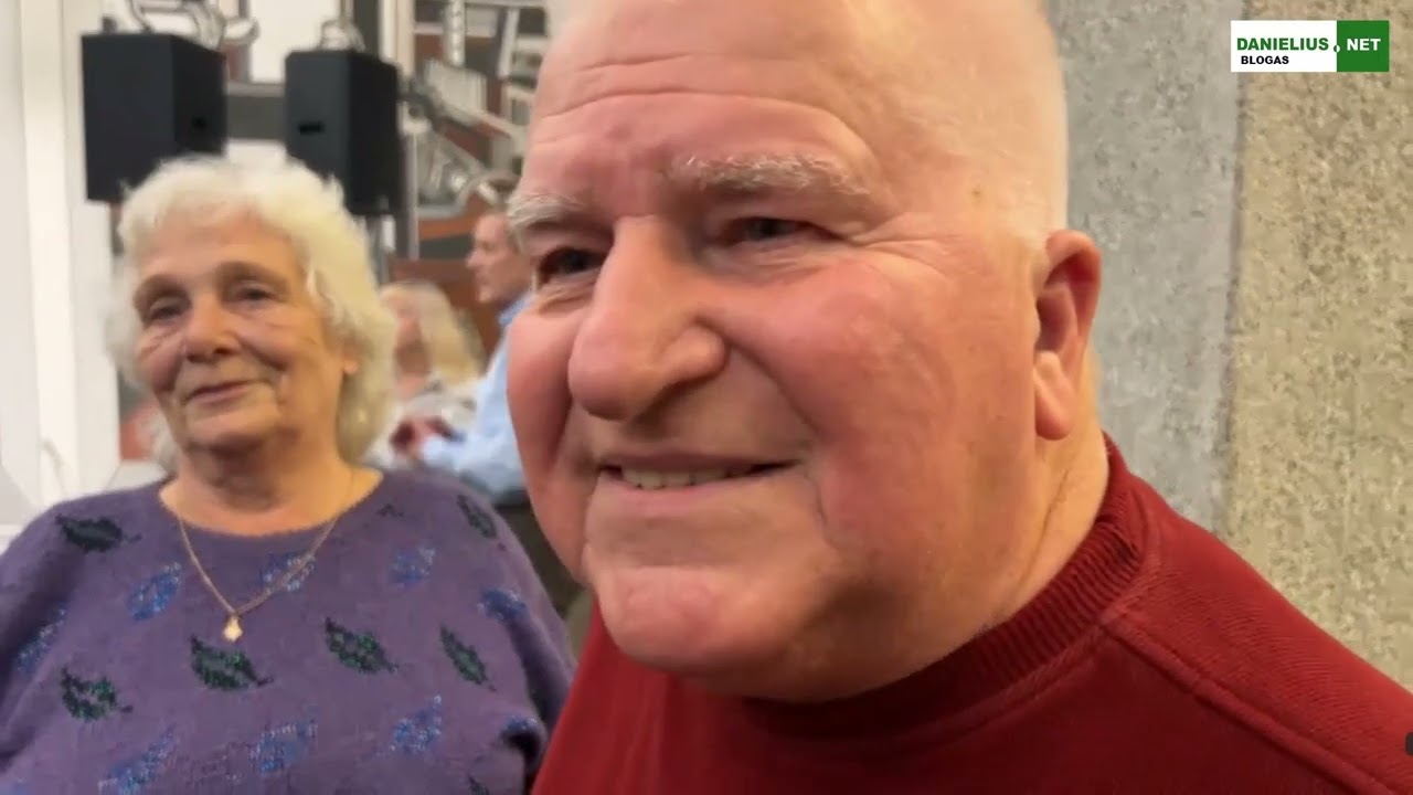 Tiesiogiai - Alytaus senjorų naktišokiai su Veliuonos kapela. 2023 10 30