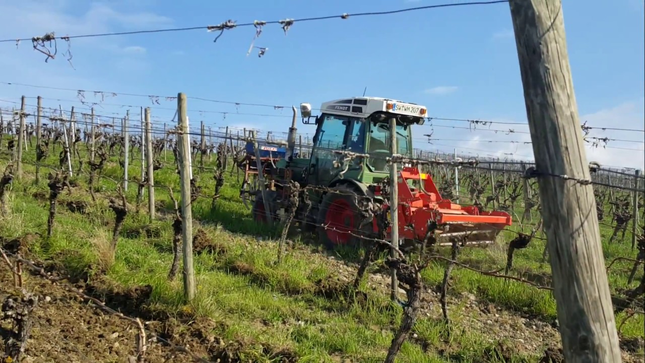 Fendt 207 VA | Kreiselegge | Braun Rollkacke | Sämaschine