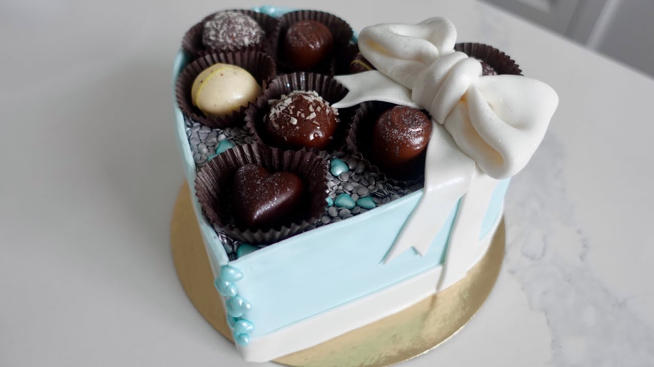 How to Make a Fully Edible Heart Chocolate Box out of Cake |Heart Cake out of Round Pans|V Day Cakes
