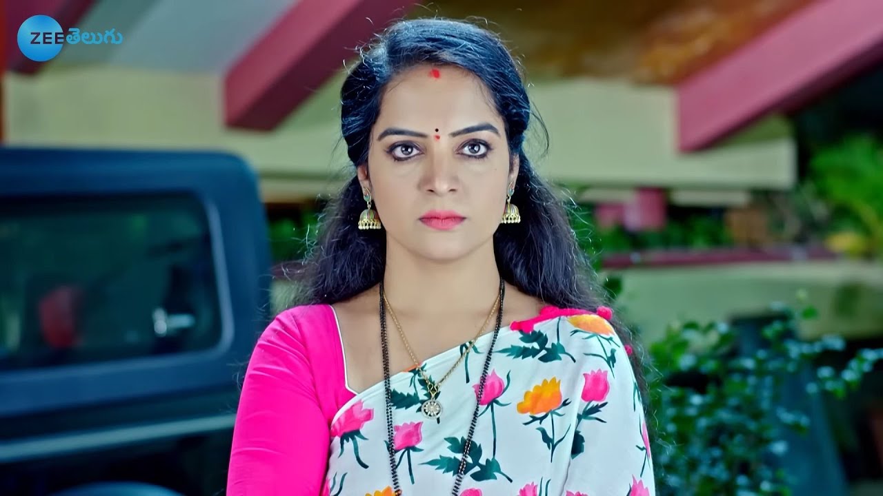 Vasu అక్క ఎందుకు అంతలా Tension పడుతుంది| Oohalu Gusagusalade | Full Ep 304 | Zee Telugu |28 Apr 2022