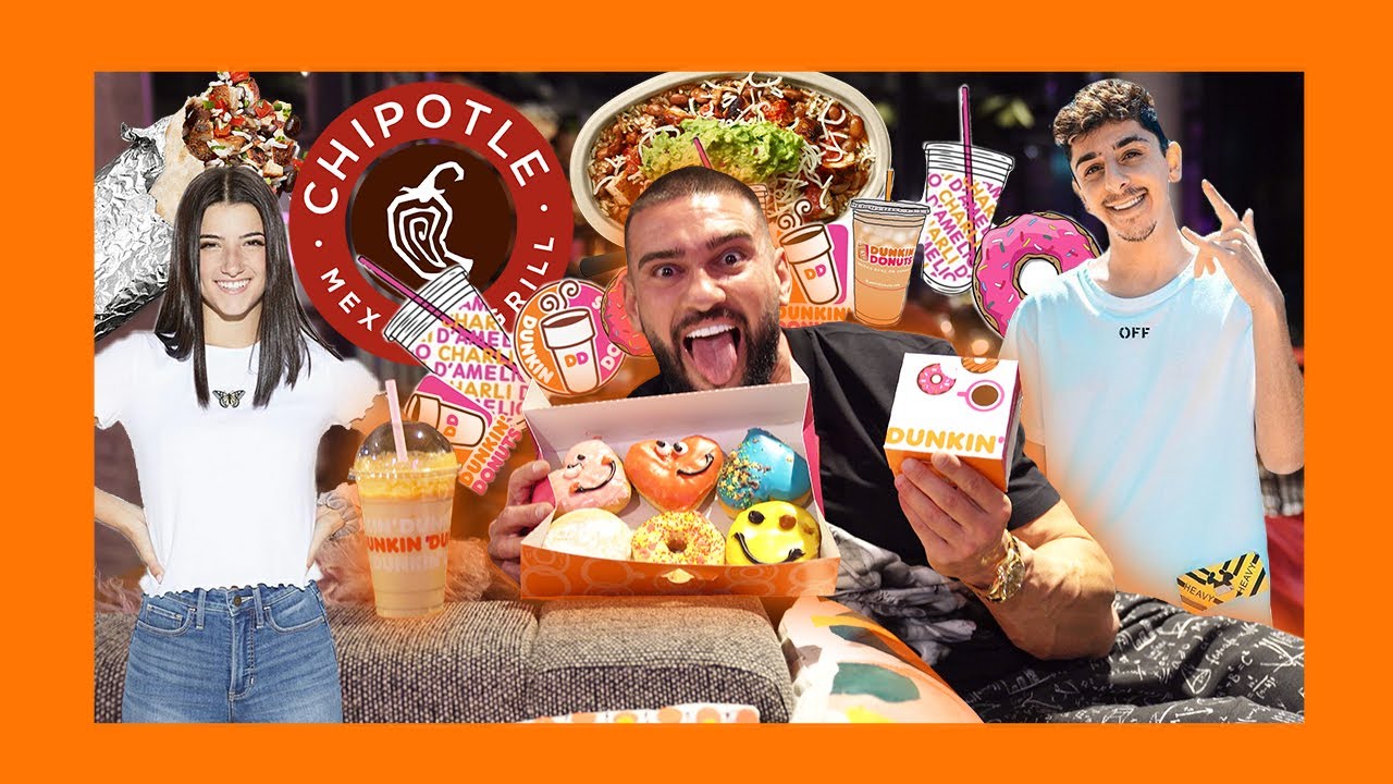 MANANC la FAST FOOD-uri  la CARE FAC RECLAMA INFLUENCERII din AMERICA * charli d'amelio / faze rug *