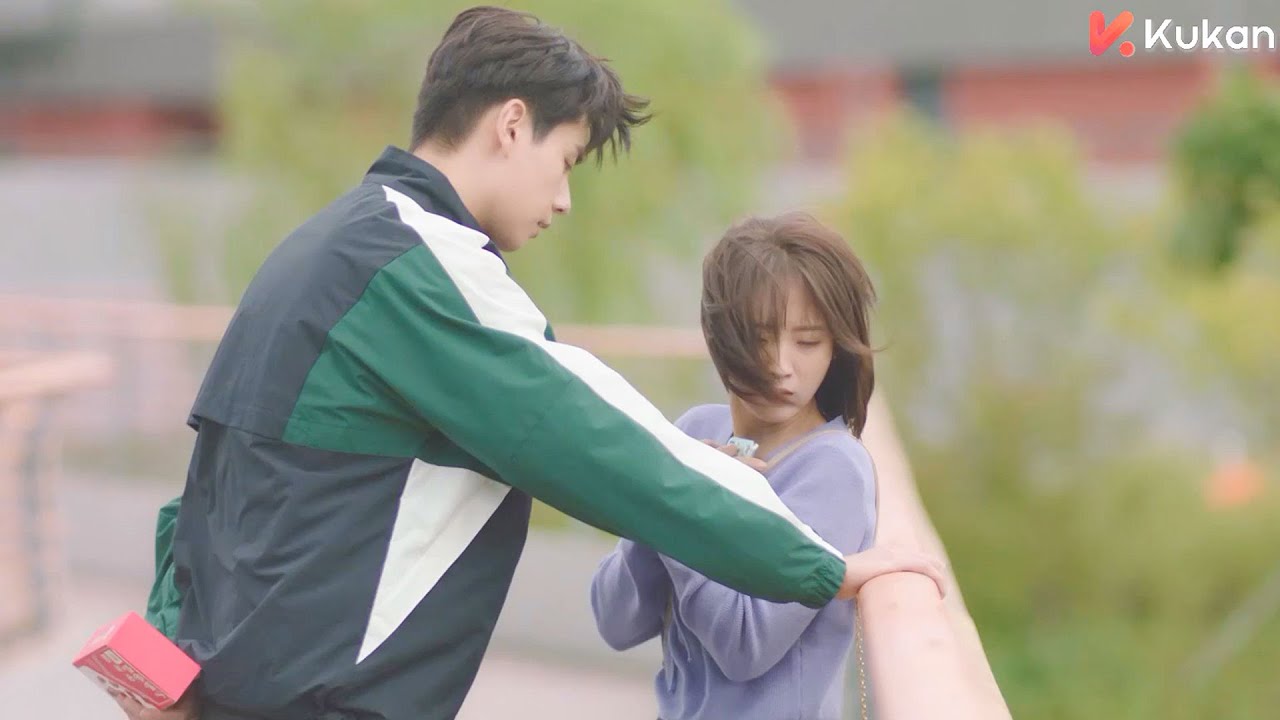 小主播开始躲着自己了？神枪手不甘心，主动出击壁咚她！💘| clip 你好神枪手 Hello, the Sharpshooter