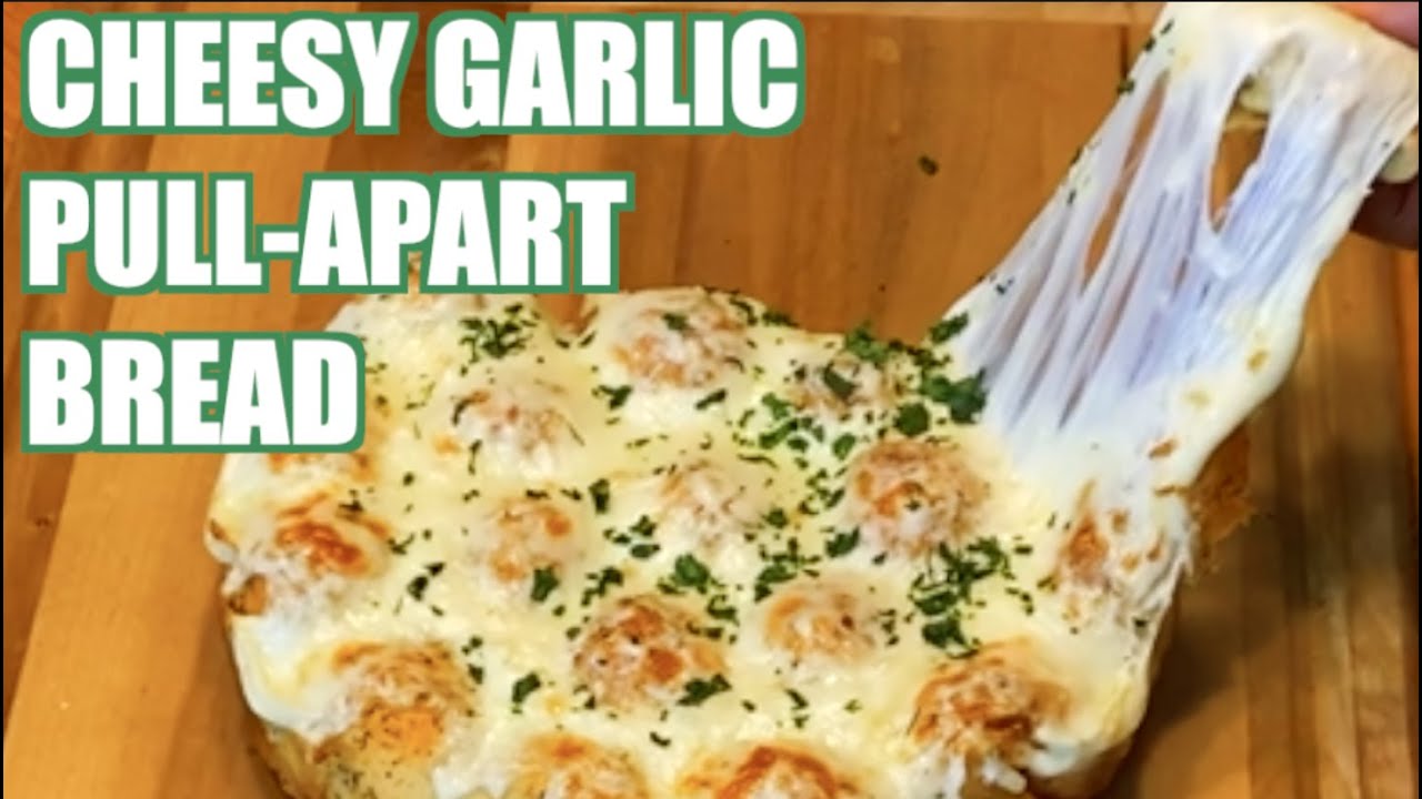 EASY Chessy Garlic Pull-Apart Bread