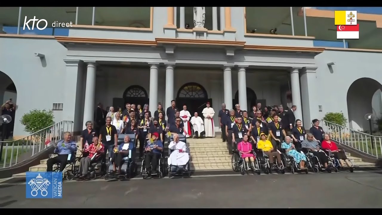 Visite à des personnes âgées à la Maison Sainte Thérèse - Singapour