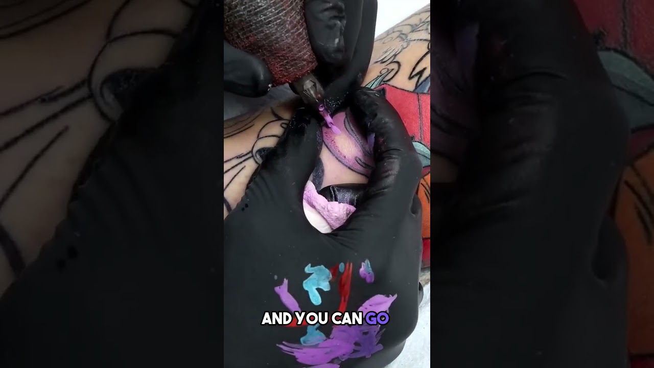 Gentle Skin Scratching Technique Tip #learntotattoo #professionaltattooing #mastercolortattooartist