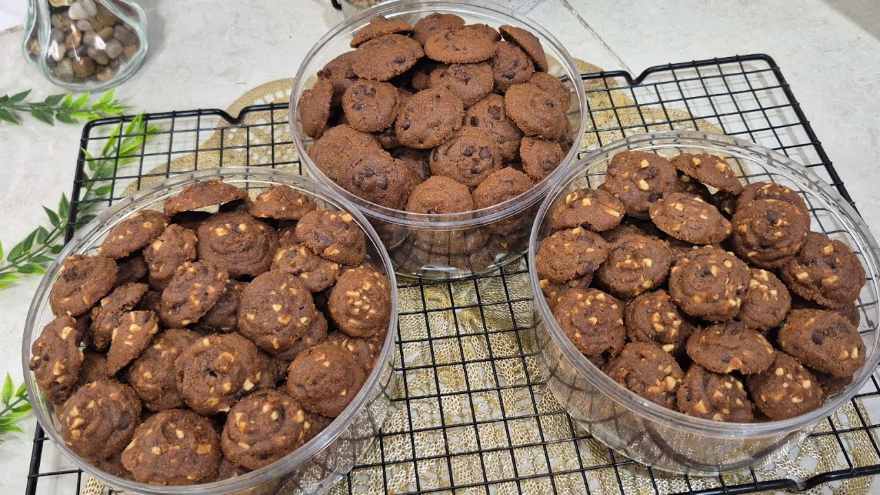 Mini Choco Nut Cookies