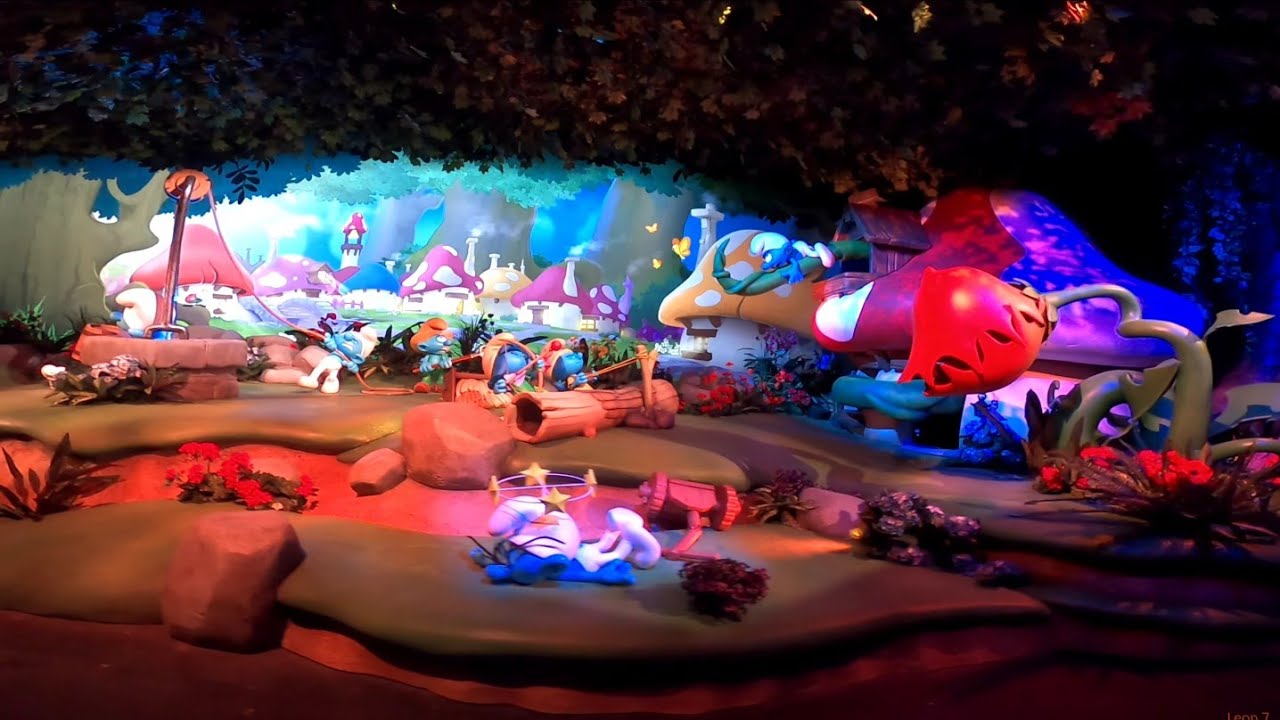 NEU Schlümpfe Darkride Holiday Park|Plopsa Land