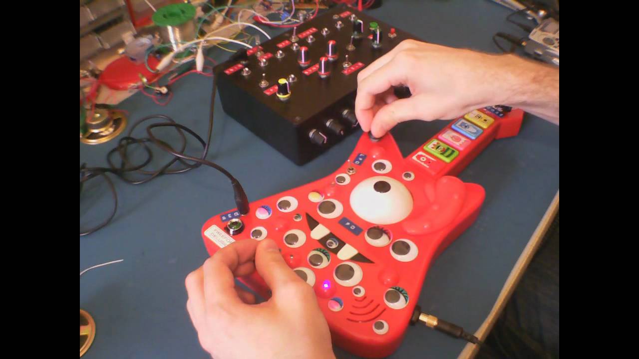 Circuit Bent Yo Gabba Gabba! Muno Guitar Sequencer & Looper by freeform delusion