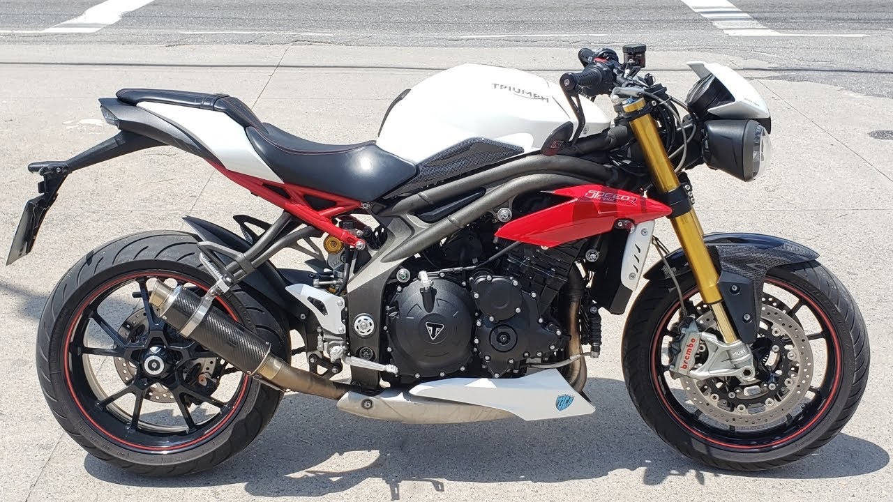 Rodolfinho da Z- Testando Triumph Speed Triple 1050 R.