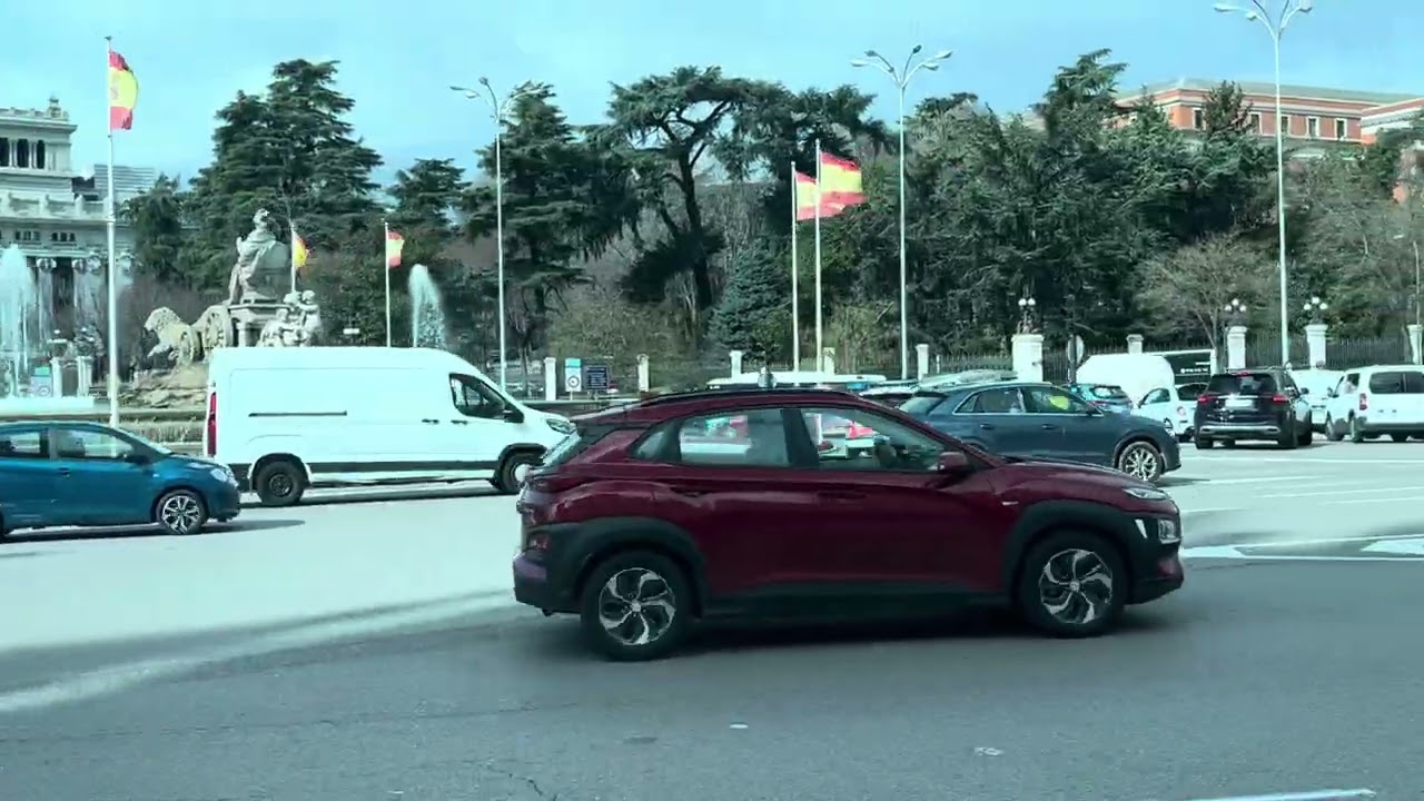 Recorrido por Madrid en transporte público. Atocha, Cibeles, Gran Vía. España 