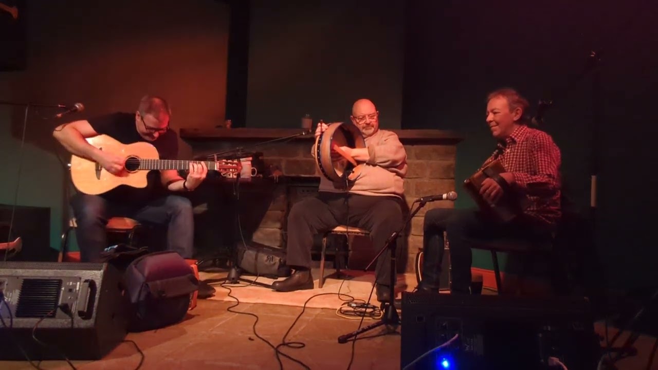 Two Steve Cooney tunes by Tim Edey, Gino Lupari & Dermot Byrne from Ardara 24/2/23. Andes & Skidoo.