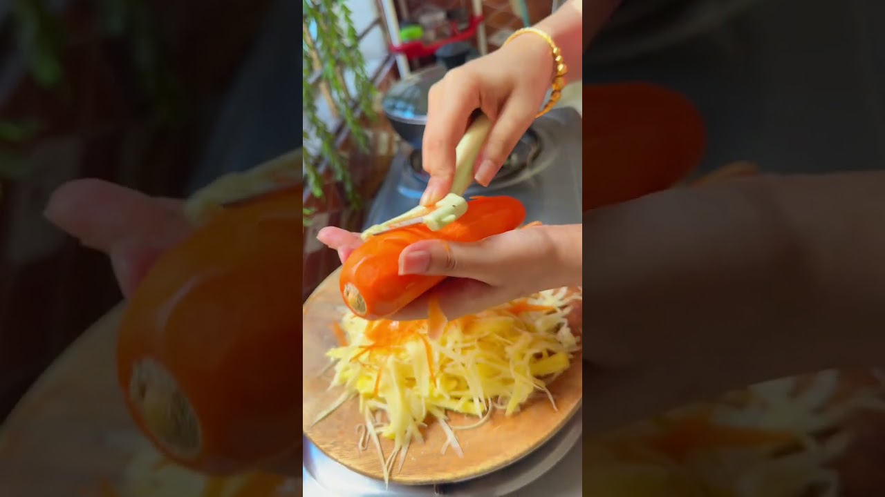 ১৮ বছর আগে ডির্ভোস দিয়ে মা কে বের করে দেওয়া বাড়িতে বউ হয়ে আসলাম আমি (প্রথম পর্ব)