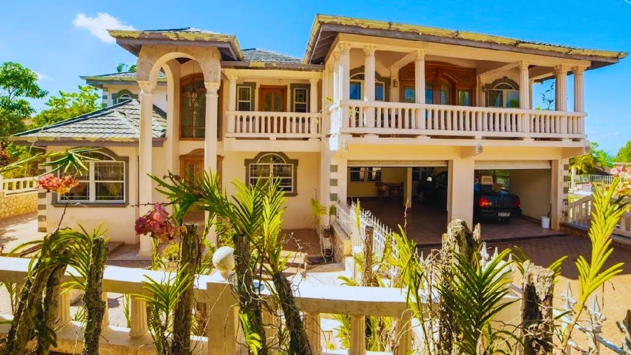 BEAUTIFUL 5 Bedroom 6 Bathroom House For Sale At SPUR TREE, Manchester, Jamaica