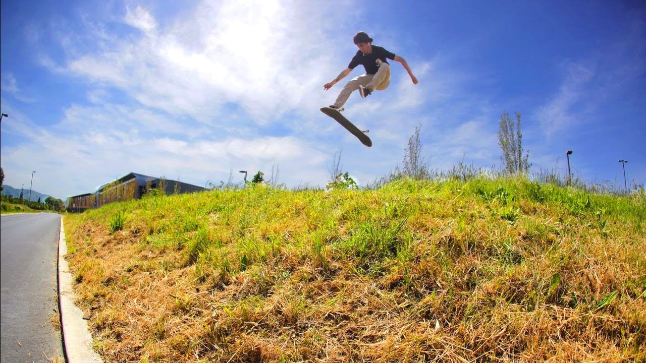 BRAILLE STREET SKATING CONQUERING THE GRASS GAP OF DEATH!