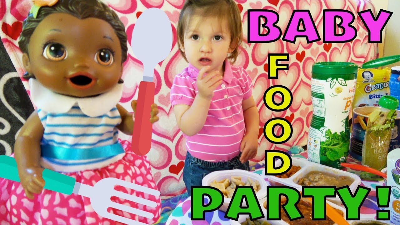 BABY ALIVE has a BABY FOOD PARTY! The Lilly and Mommy Show! The TOYTASTIC Sisters. FUNNY SKIT