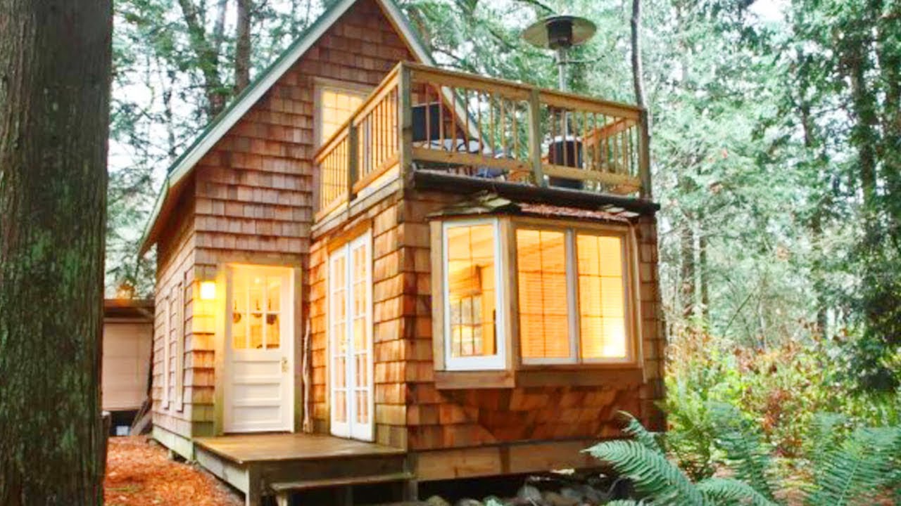 The Little Gingerbread Cottage House | Lovely Tiny House