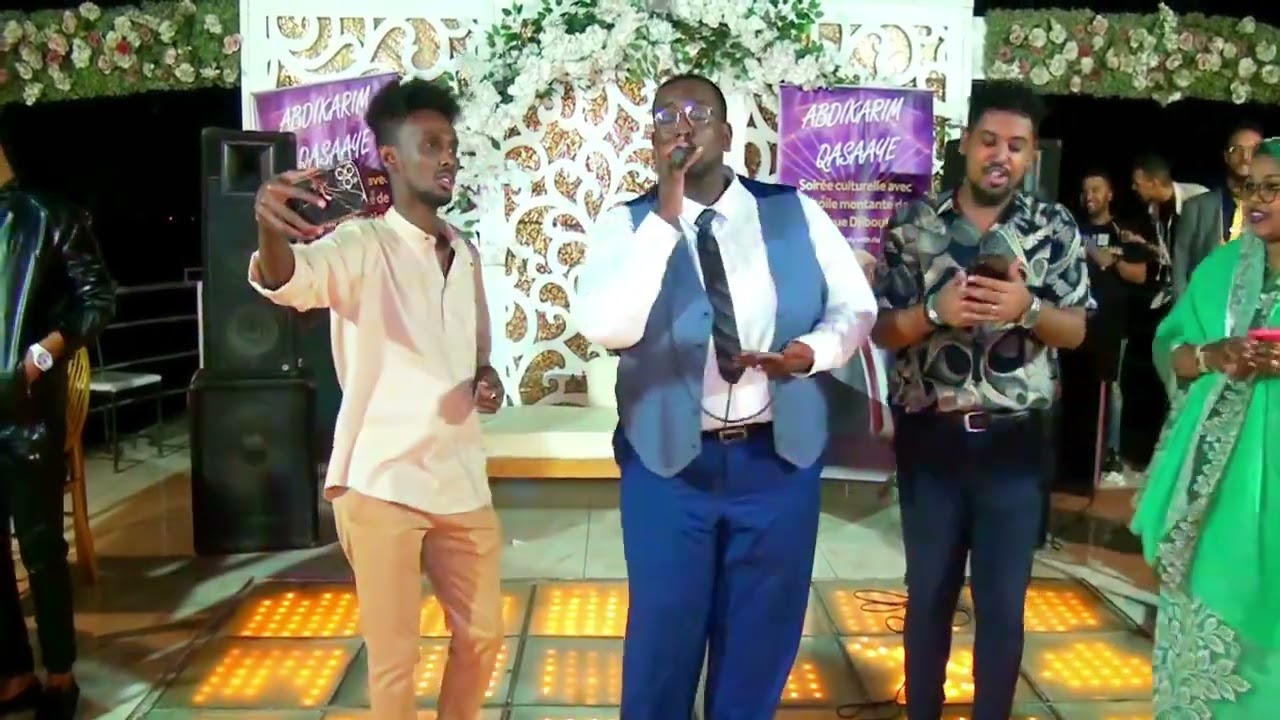 AMAAN AAN LA KOOBAYN KOW MA KAAGA QAADAA | REMIX ABDIKARIIM QASAAYE