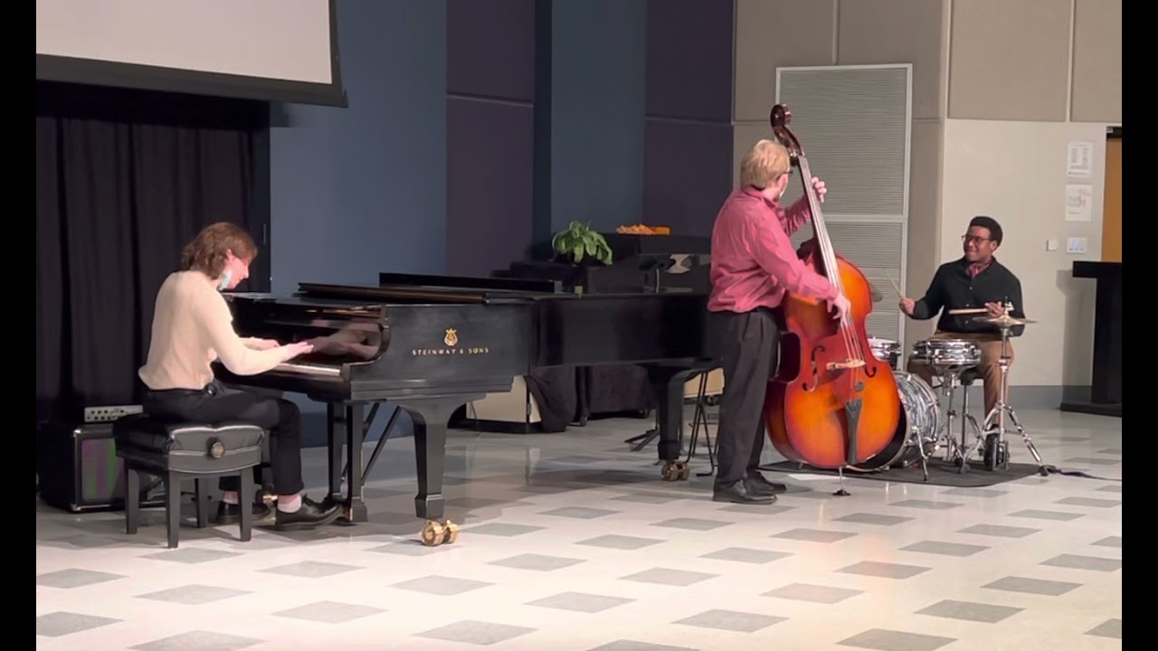 Daniel Tracy Recital 11/19/21: &ldquo;C&rsquo;est Moi&rdquo; by Daniel Tracy