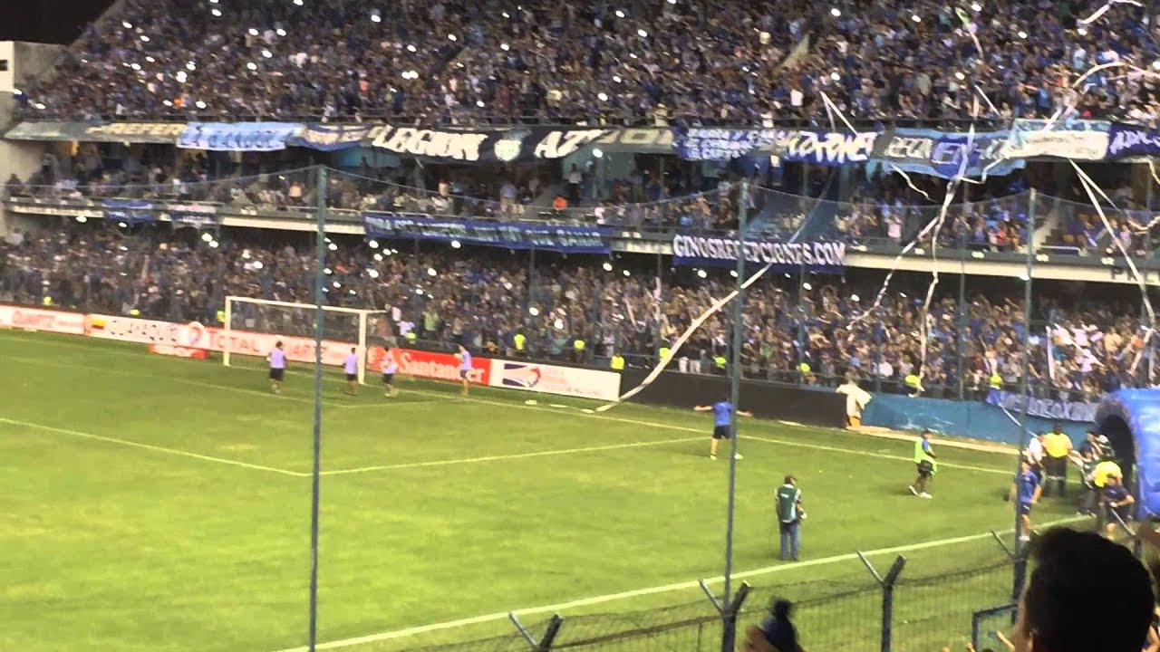Recibimiento - Emelec - Saõ Paulo. Boca del pozo