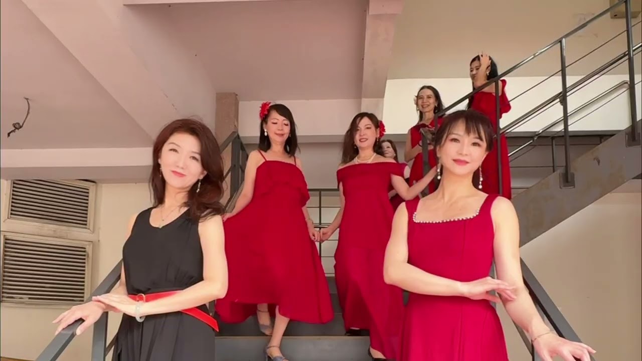 旗袍一穿迪化街就是我們的主場