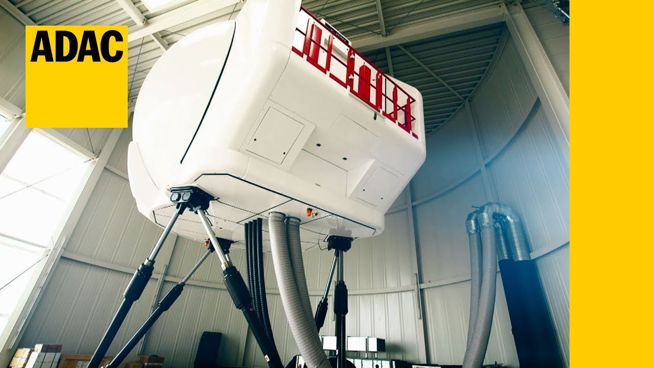 Neuer Flugsimulator für Training der Luftrettungspiloten I ADAC HEMS Academy 2018