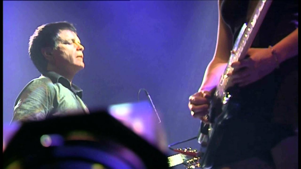 The Wedding Present - Click Click  (  Live at London Shepherds Bush Empire 2005)