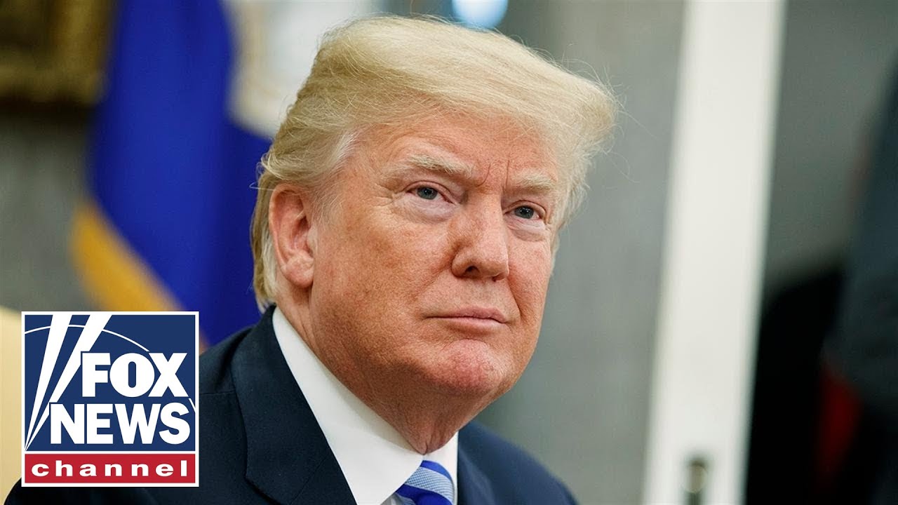 Trump presents Medal of Honor to Green Beret on active duty