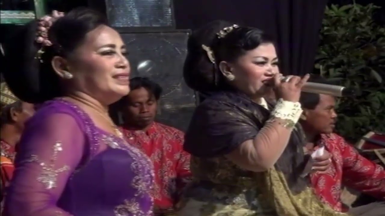 BERJAIPONG  EPLOK CENDOL TILIL KOMBINASI  BERSAMA SINDEN TURYAMAH & MAMAH IROH  LAURA MUSIC