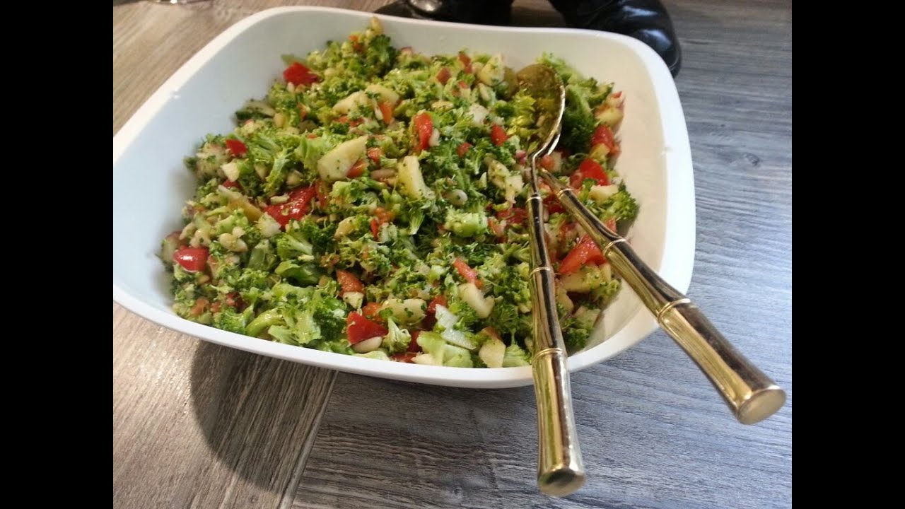 Thermomix® TM5 - BROKKOLI-SALAT mit Pinienkernen / Brokoli salatasi