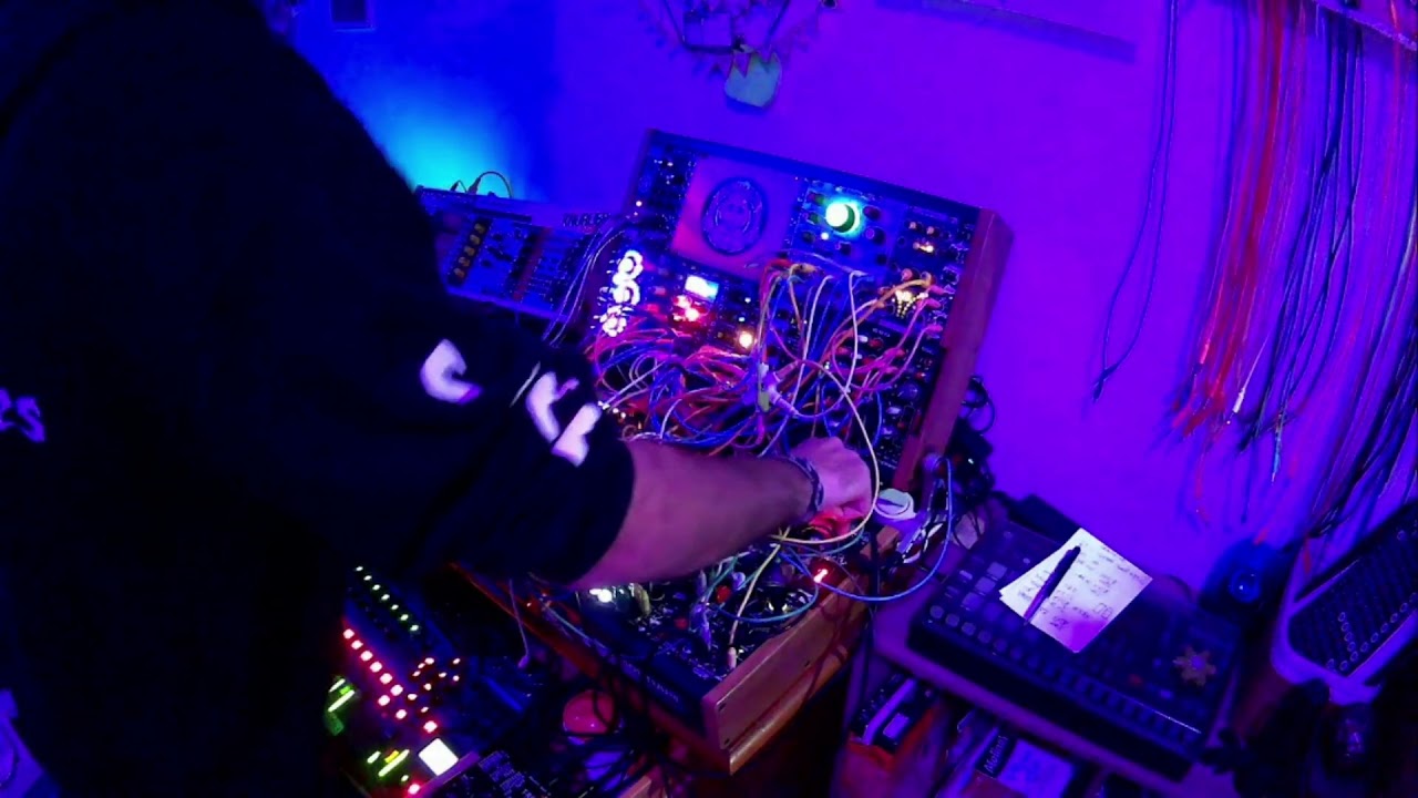 Modular livetrack #35 By Sco&eacute; - Fingers from beyond the grave #modulartechno #modular #livetrack