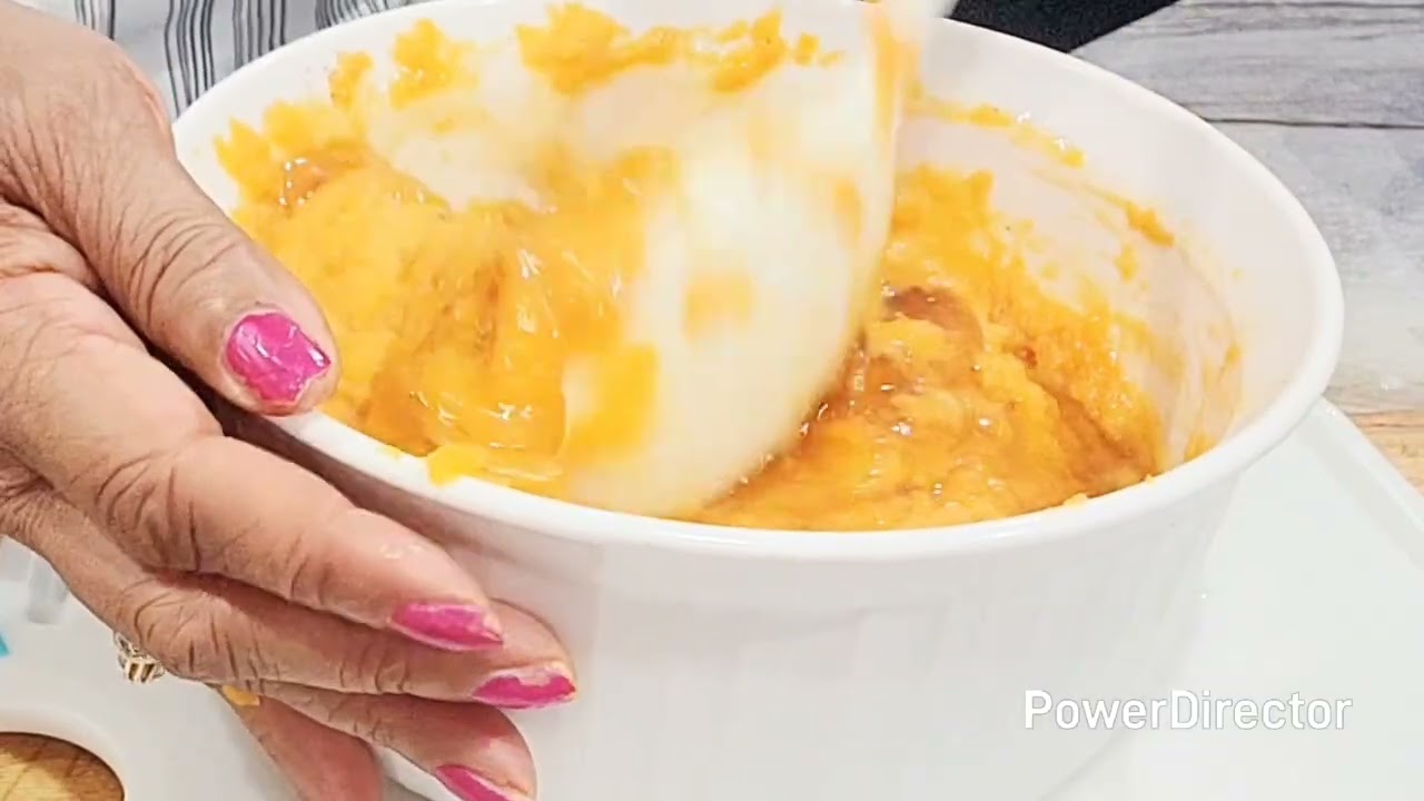Приготовление жареных пирожков из сладкого картофеля 🥔 😋