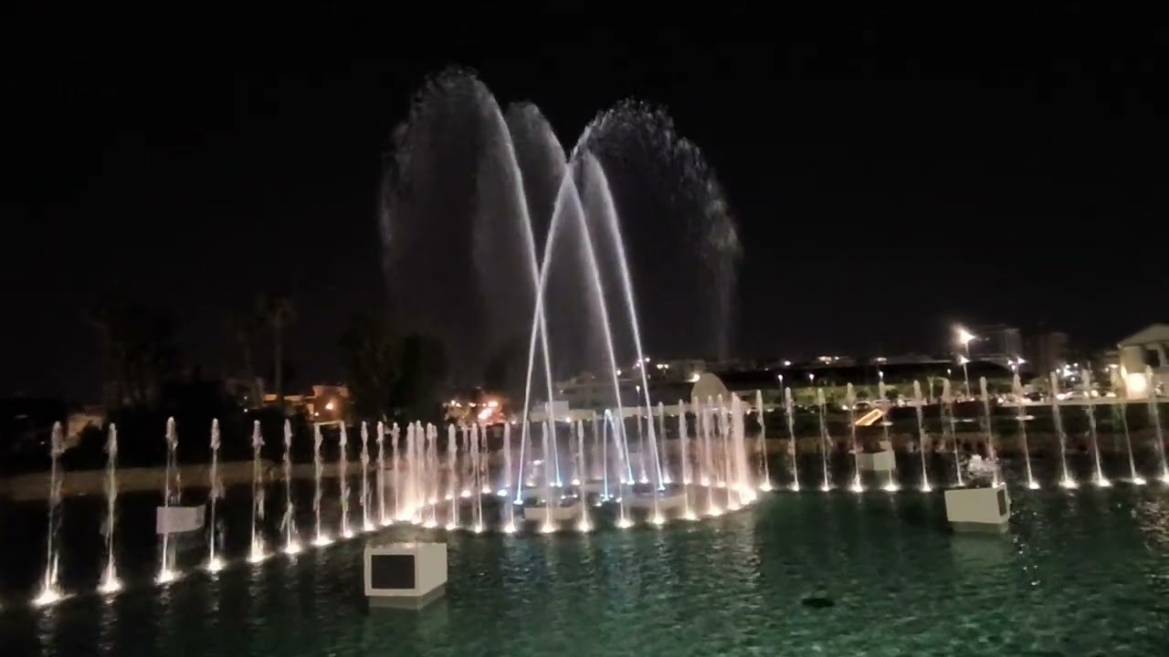 La fontana che balla al porto di Palermo #sicily #palermo #turismo 