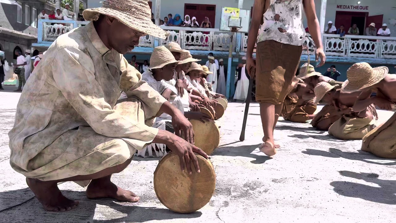 Madjembé, la danse du cultivateur