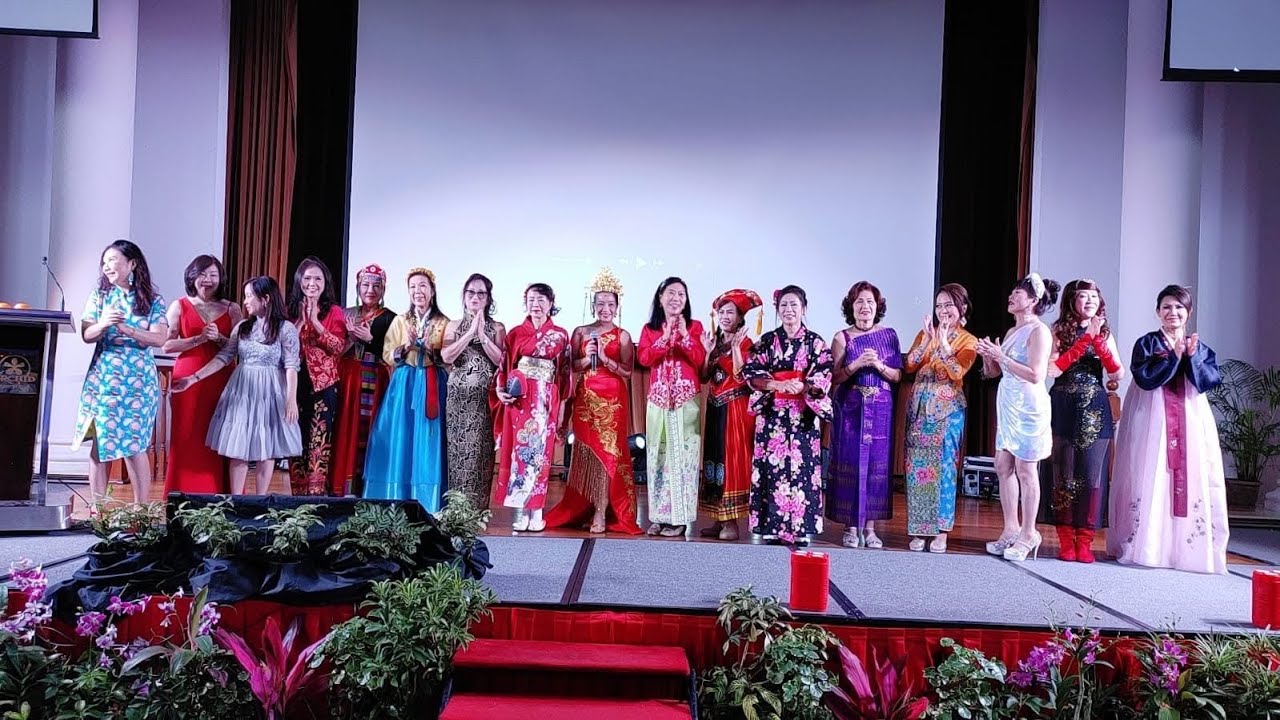 奔腾欢唱喜团聚～邓美凤词曲