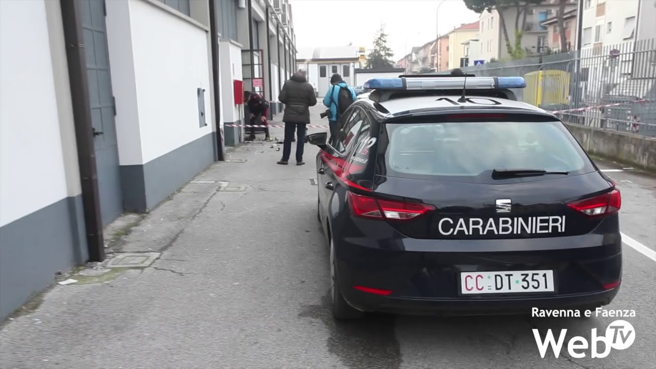 Salta in aria la cassaforte del Penny Market in via Faentina, bottino oltre i 50mila euro