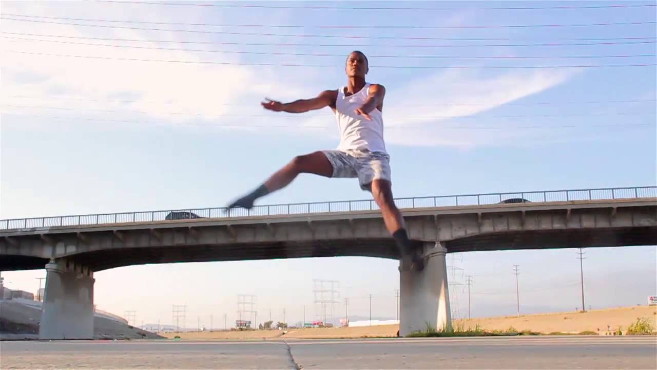 Maywood Dancing Short